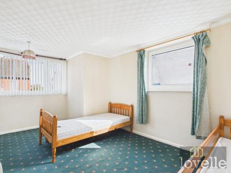 4 bedroom Bungalow for sale in Victoria Road, Mablethorpe, LN12