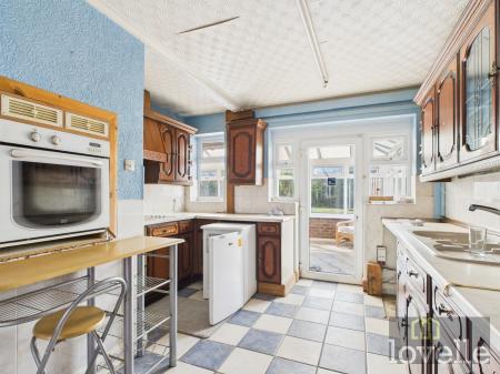 4 bedroom Bungalow for sale in Victoria Road, Mablethorpe, LN12