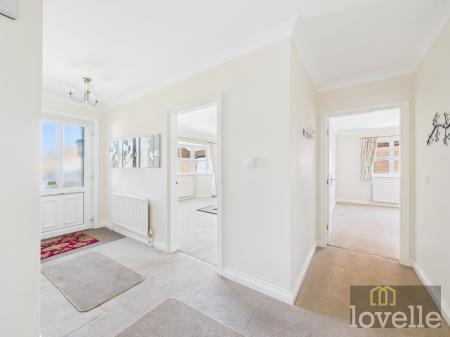 3 bedroom Detached bungalow for sale in Campling Way, Trusthorpe, LN12