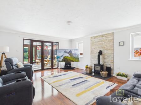 3 bedroom Detached bungalow for sale in St Francis Gardens, Sutton on Sea, LN12