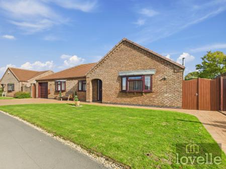 3 bedroom Detached bungalow for sale in St Francis Gardens, Sutton on Sea, LN12