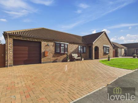 3 bedroom Detached bungalow for sale in St Francis Gardens, Sutton on Sea, LN12