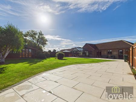 3 bedroom Detached bungalow for sale in St Francis Gardens, Sutton on Sea, LN12