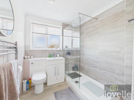 3 bedroom Flat for sale in Queens Park Flats, Mablethorpe, LN12