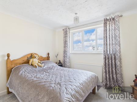 3 bedroom Flat for sale in Queens Park Flats, Mablethorpe, LN12