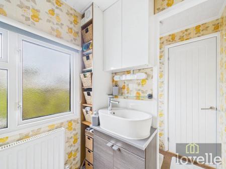 3 bedroom Park home for sale in Seaholme Road, Mablethorpe, LN12