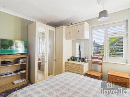 2 bedroom Semi-detached bungalow for sale in Bray Avenue, Trusthorpe, LN12