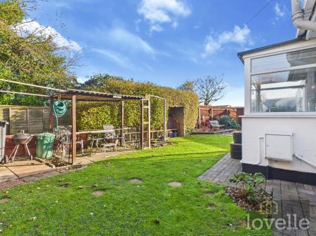 2 bedroom Semi-detached bungalow for sale in Bray Avenue, Trusthorpe, LN12