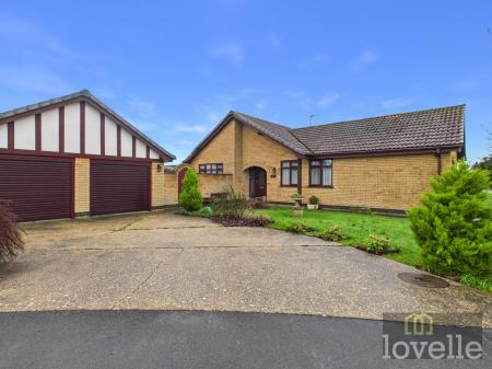 3 bedroom Detached bungalow for sale in Sharmans Close, Sutton on Sea, LN12