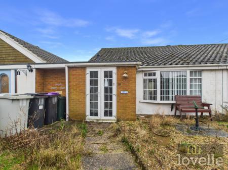 2 bedroom Semi-detached bungalow for sale in Camelot Court, Sutton on Sea, LN12