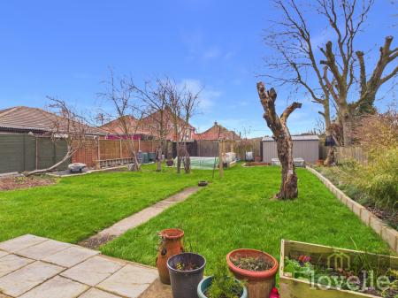 4 bedroom Detached house for sale in Wellington Road, Mablethorpe, LN12