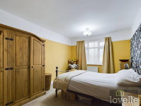 4 bedroom Detached house for sale in Wellington Road, Mablethorpe, LN12