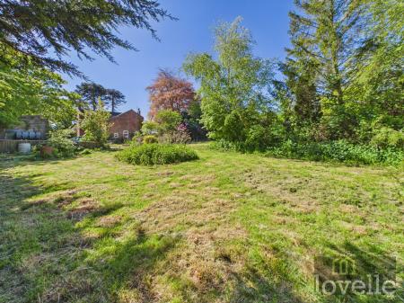 4 bedroom Farm House for sale in Huttoft Road, Huttoft, LN13