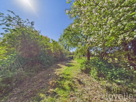 4 bedroom Farm House for sale in Huttoft Road, Huttoft, LN13