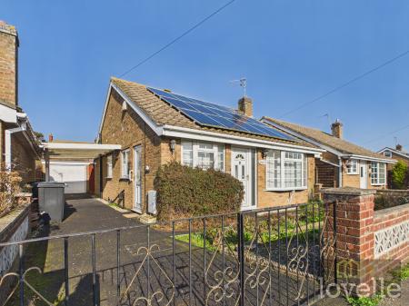 2 bedroom Detached bungalow for sale in Camelot Gardens, Sutton on Sea, LN12