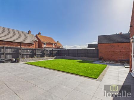 4 bedroom Detached house for sale in Dales Avenue, Mablethorpe, LN12