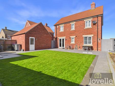 4 bedroom Detached house for sale in Dales Avenue, Mablethorpe, LN12