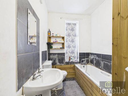 7 bedroom Semi-detached house for sale in Waterloo Road, Mablethorpe, LN12