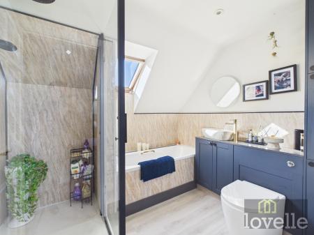 2 bedroom Semi-detached bungalow for sale in Mumby Meadows, Alford, LN13