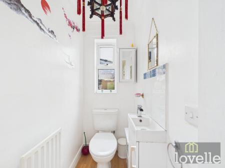 2 bedroom Semi-detached bungalow for sale in Mumby Meadows, Alford, LN13