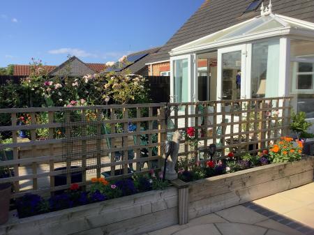 2 bedroom Semi-detached bungalow for sale in Mumby Meadows, Alford, LN13