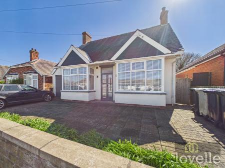 Golf Road, Mablethorpe, LN12