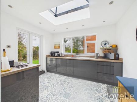 3 bedroom Detached bungalow for sale in Golf Road, Mablethorpe, LN12