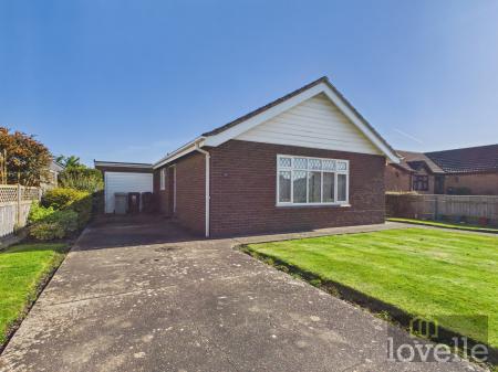 2 bedroom Detached bungalow for sale in Sandilands Close, Sandilands, LN12