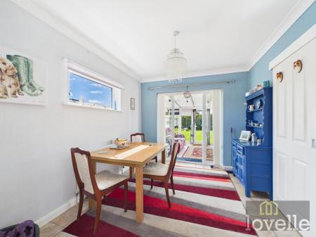 2 bedroom Bungalow for sale in Coles Avenue, Alford, LN13