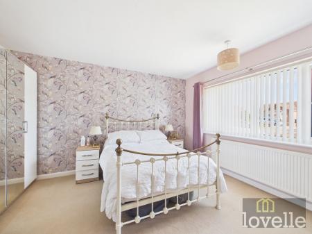 2 bedroom Bungalow for sale in Coles Avenue, Alford, LN13