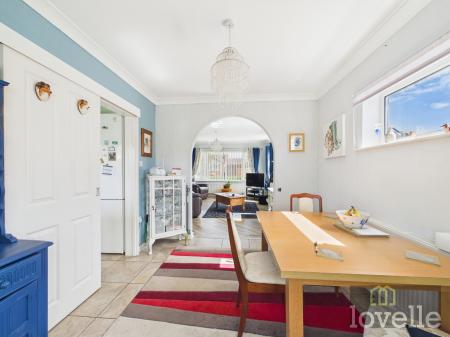 2 bedroom Bungalow for sale in Coles Avenue, Alford, LN13