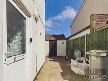 2 bedroom Semi-detached house for sale in Mumby Road, Huttoft, LN13