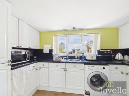 2 bedroom Semi-detached house for sale in Mumby Road, Huttoft, LN13