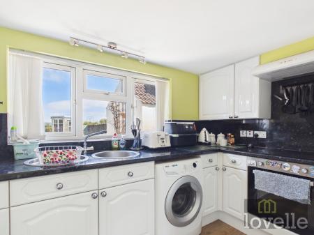 2 bedroom Semi-detached house for sale in Mumby Road, Huttoft, LN13