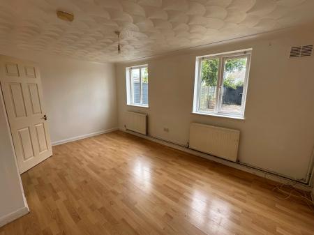 2 bedroom Semi-detached house for sale in Kingsley Road, Mablethorpe, LN12