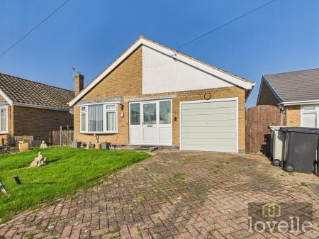 2 bedroom Detached bungalow for sale in Camelot Gardens, Sutton on Sea, LN12