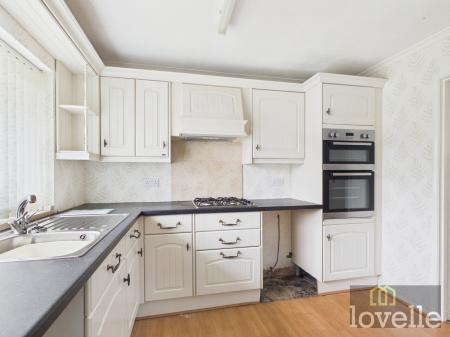 2 bedroom Semi-detached bungalow for sale in Chanctonbury Way, Sutton on Sea, LN12