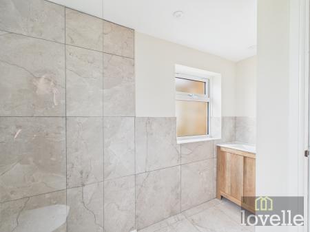 3 bedroom Detached bungalow for sale in Holywell Road, Alford, LN13