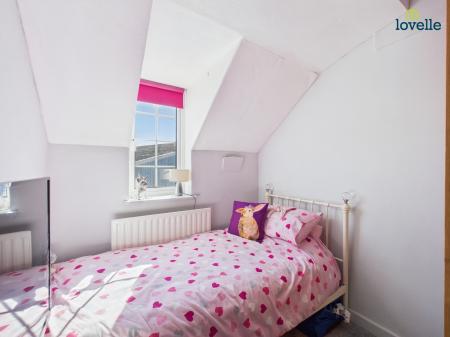 3 bedroom Semi-detached house for sale in Brigg Road, Howsham, LN7