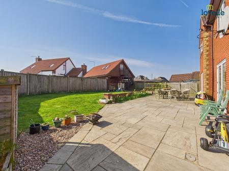 4 bedroom Detached house for sale in Homeleigh Court, Middle Rasen, LN8