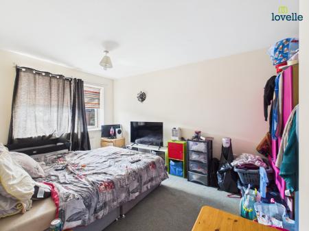 4 bedroom Detached house for sale in Kingfisher Drive, Market Rasen, LN8