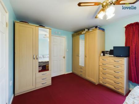 4 bedroom Detached house for sale in Lincoln Drive, Caistor, LN7