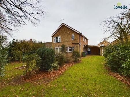 4 bedroom Detached house for sale in Lincoln Drive, Caistor, LN7