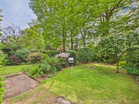 4 bedroom Detached house for sale in Lincoln Drive, Caistor, LN7