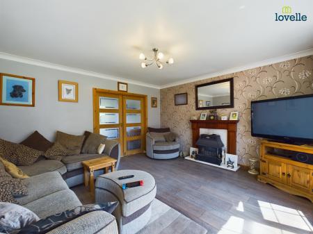 3 bedroom Detached house for sale in Manor Drive, Binbrook, LN8