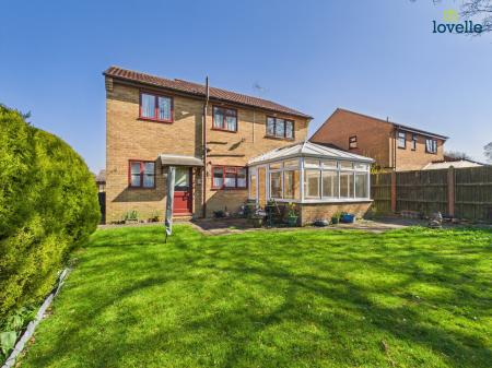 4 bedroom Detached house for sale in Meadow Drive, Binbrook, LN8