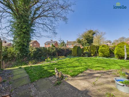 4 bedroom Detached house for sale in Meadow Drive, Binbrook, LN8