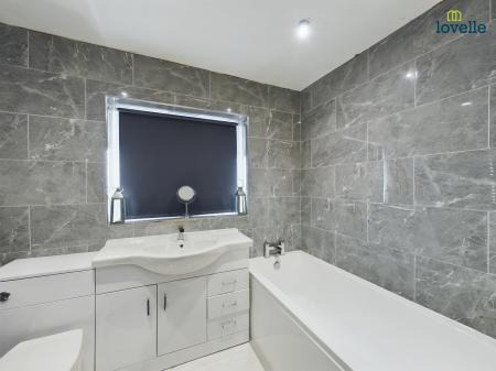 3 bedroom Detached house for sale in Navigation Lane, Caistor, LN7