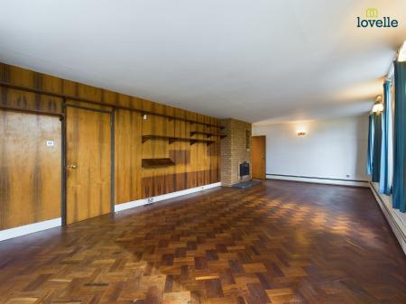 5 bedroom Detached house for sale in Rase Lane, Market Rasen, LN8