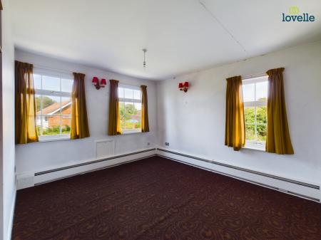 5 bedroom Detached house for sale in Rase Lane, Market Rasen, LN8